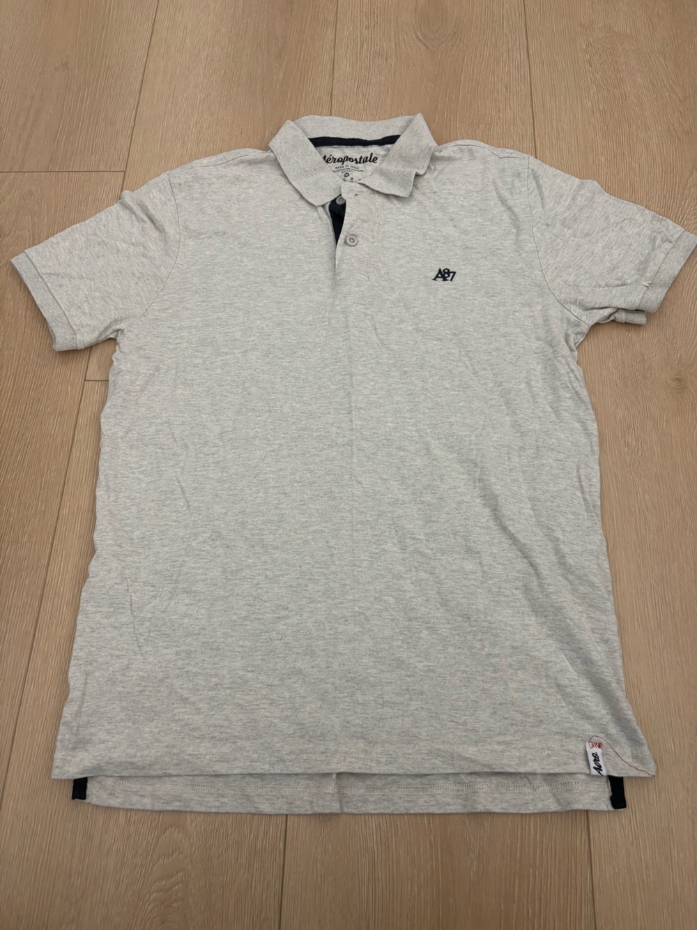 Aéropostale Light Gray Polo Shirt